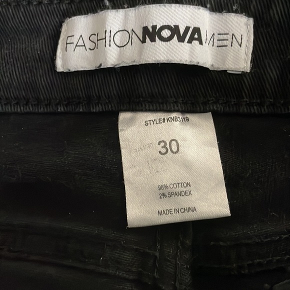 FashionNovaMen Black Distressed Jeans - Picture 2 of 3